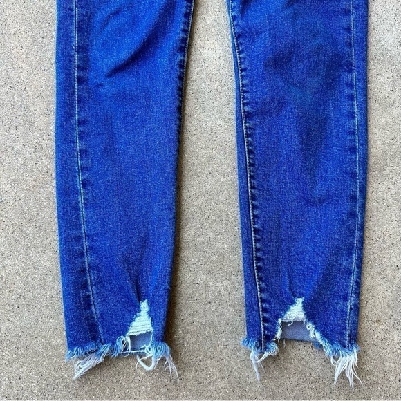 Levi’s Wedgie Skinny Jeans Raw Hem - Picture 5 of 5